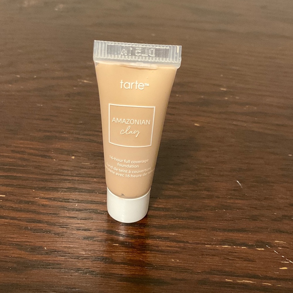 Tarte Amazonian Clay Foundation - 14n Ivory